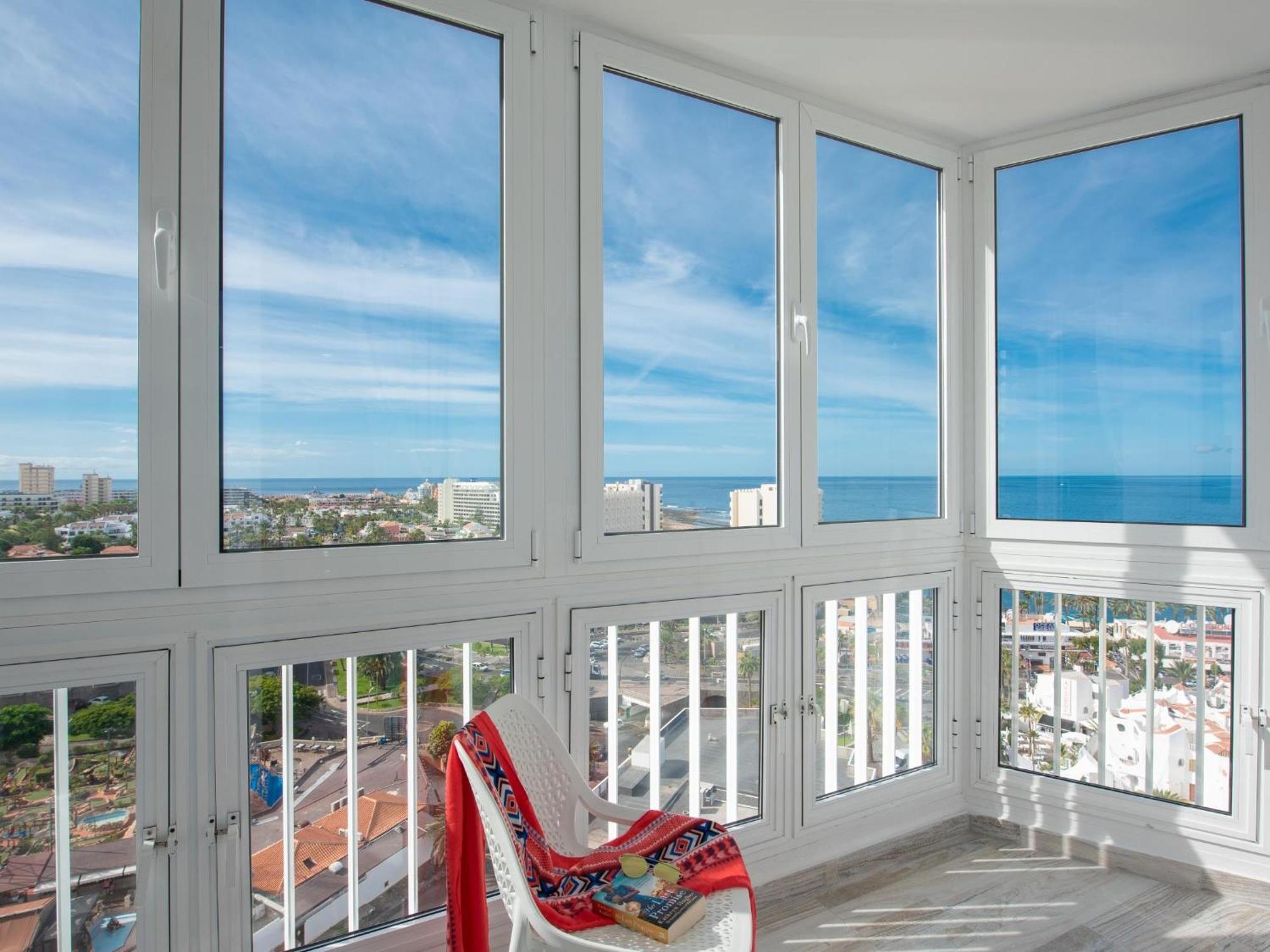 10d. Enchanting In Americas Apartament Playa de las Americas (Tenerife)